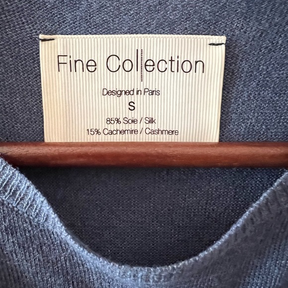 Fine Collection. Size Small. Blue silk, cashmere blend top - Picture 2 of 3